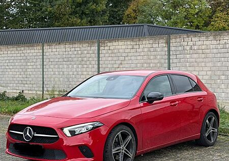 Mercedes-Benz A 200 *Widescreen*MBUX*RFK*SHZG*Amb.Bel*Leder*