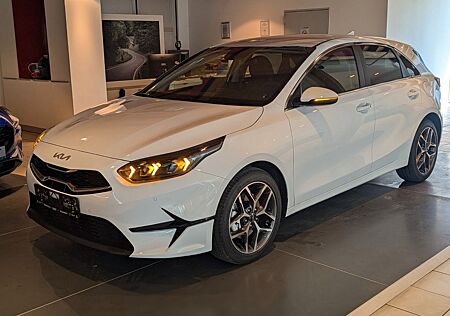 Kia Cee'd Ceed 1.5 T-GDI 48V 140 PS DCT Ultimate P8-Paket
