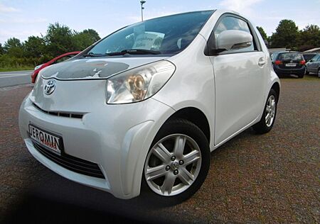 Toyota iQ