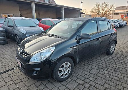 Hyundai i20 1.2 Tüv10/2027 Klima Navi Eu5 Bluetooth 4SRe