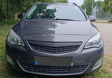 Opel Astra Sports Tourer 2.0 CDTI Sport Automatik...