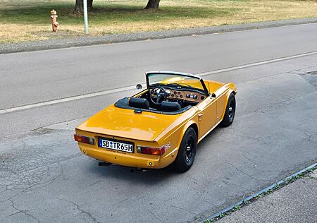 Triumph TR6