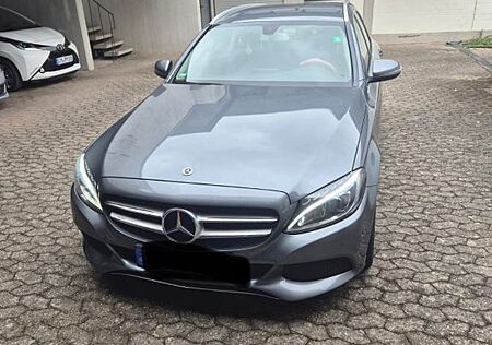 Mercedes-Benz C 220 d 4MATIC T Autom. -