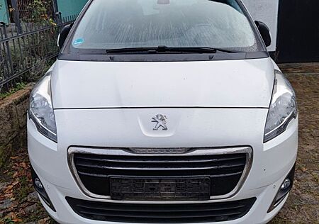 Peugeot 5008 Allure HDi 150 Head-up-Display, 7 Sitzer
