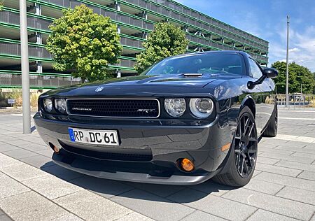 Dodge Challenger SRT8 6.1