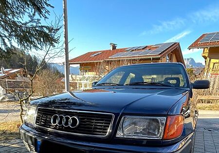 Audi 100 C4 Limousine mit Schiebedach Bj 1993