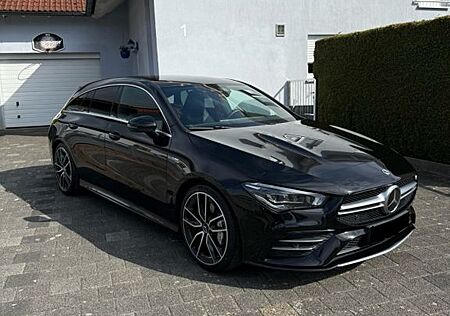 Mercedes-Benz CLA 35 AMG Shooting Brake Mercedes-AMG CLA 3...