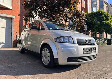 Audi A2 5-Sitzer 1.4 Benzin tüv neu