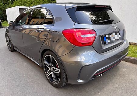 Mercedes-Benz A 250 Sport DCT, Pano, Night-Paket, AMG-Paket
