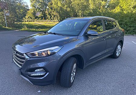 Hyundai Tucson STYLE LPG*KLIMA*NAVI*SHZG*PDC*ALU*R-CAM