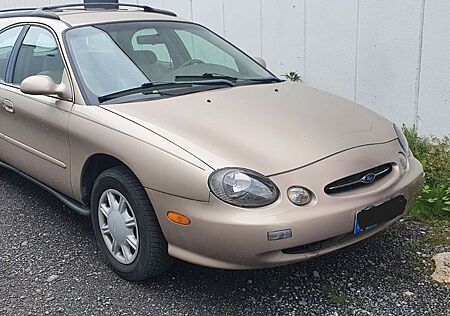 Ford Taurus