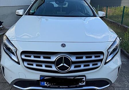 Mercedes-Benz GLA 200 Urban Urban