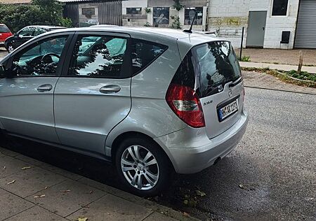 Mercedes-Benz A 160 CDI BlueEFFICIENCY -