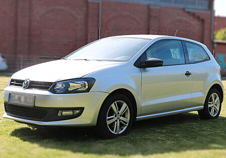 VW Polo Volkswagen 1.2 44kW Trendline, Silber, Tempomat,