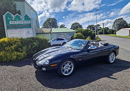 Jaguar XK8 Cabriolet Deutsches Fahrzeug Navi Klima