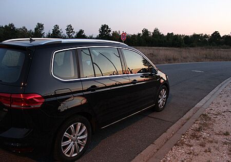 VW Touran Volkswagen TSI DSG Highl.BMT Highline,7-Sitze,Standh