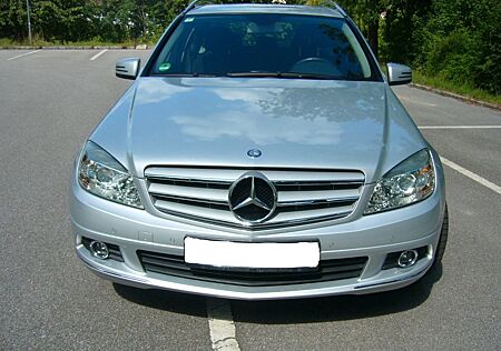 Mercedes-Benz C 180 CGI T BlueEFFICIENCY -