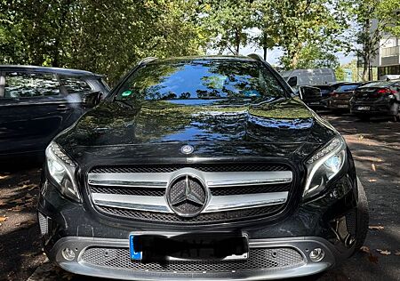 Mercedes-Benz GLA 200 Style Style