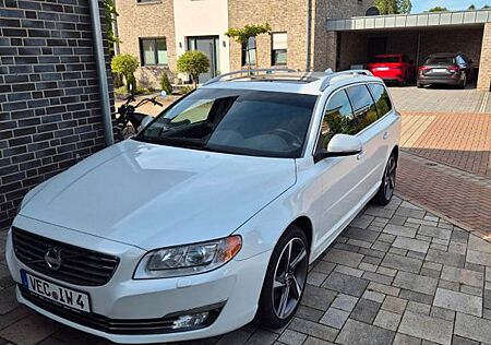 Volvo V70 D5 Momentum Geartronic Momentum