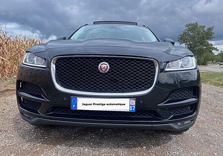 Jaguar F-Pace 20d AWD Prestige Automatik Full Optionen