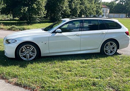 BMW 535d Touring M-Paket Pano*Head-up*H&K