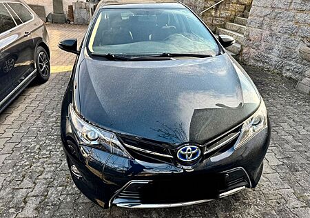 Toyota Auris Hybrid