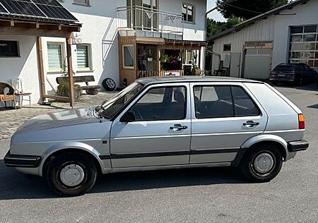 VW Golf Volkswagen 2