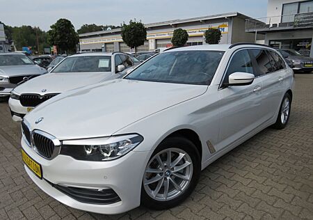 BMW 520dA touring xDrive *1.HAND *AHK *LED *STHZG
