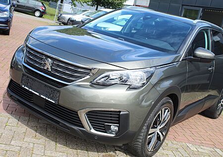 Peugeot 5008 Active