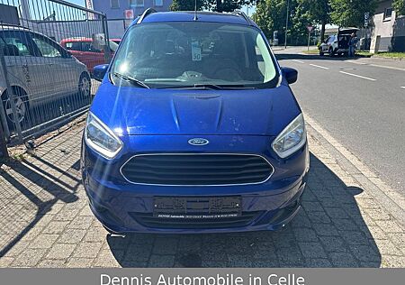 Ford Tourneo Courier Titanium