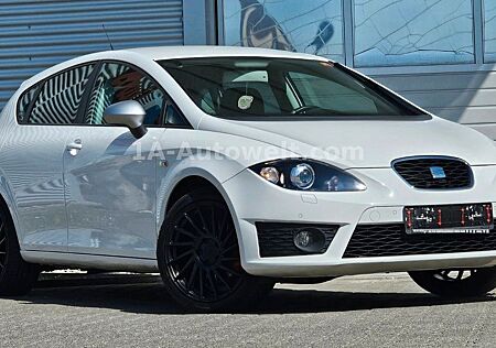 Seat Leon FR MFL Shzg EFH Motorüberholt Navi Klima PD