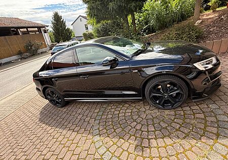 Audi A3 Limousine 1.5 TFSI sport S line Navi FS