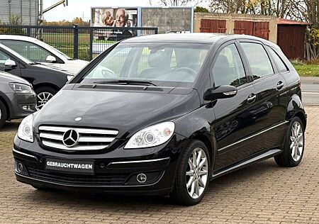Mercedes-Benz B 200 CDI Sport Paket 2. Hand Pano Bi-Xenon Navi