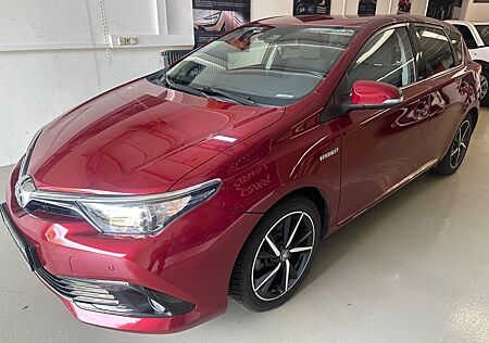 Toyota Auris Hybrid Edition-S+