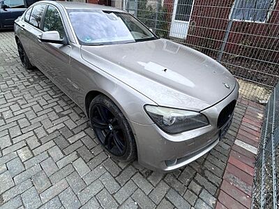 BMW 750i F01 V8 Biturbo mit TÜV bis 07.2027