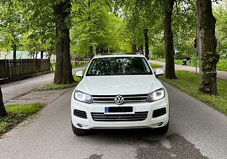 VW Touareg Volkswagen 3.0 V6 TDI Tiptronic BlueMotion Tech...