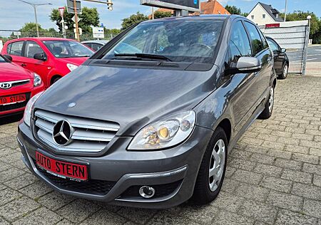 Mercedes-Benz B 170 Automatik 1.Hand T-Leder Sitzh. Tempomat