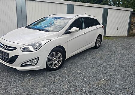 Hyundai i40 cw 1.6 GDI FIFA World Cup EDITION Silver...
