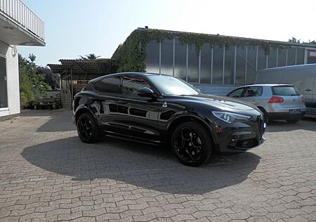 Alfa Romeo Stelvio Quadrifoglio Q4/1HAND