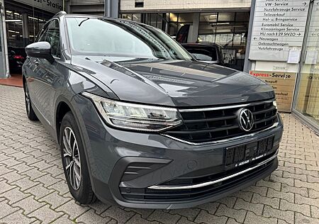 VW Tiguan gebraucht kaufen VW Tiguan Volkswagen Life 1.5 TSI 6-Gang + Navi+CarPlay