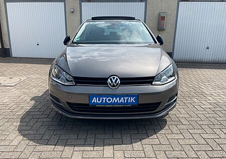 VW Golf Volkswagen COMFORTLINE PANORAMA STARTSTO MEDIA SHZ PDC