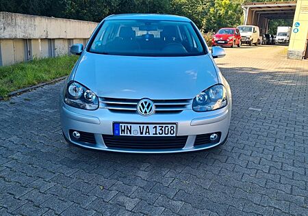 VW Golf Volkswagen 1.6 75KW TÜV 03/2027