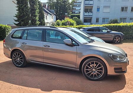VW Golf Volkswagen 1.6 TDI BlueMotion Trendline Variant Tr...
