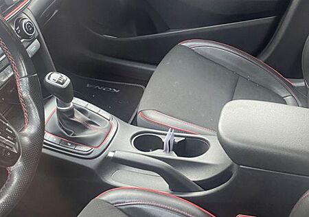 Hyundai Kona 1.0 T-GDI Advantage + Advantage +