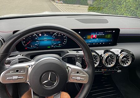 Mercedes-Benz CLA 250 Shooting Brake CLA 250 e AMG, SHD, AHK