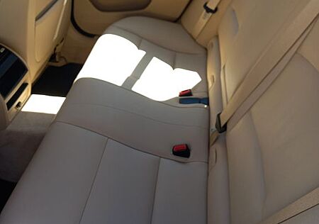 BMW 530d xDrive Touring A -