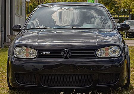 VW Golf Volkswagen 3.2 R32 4motion R32