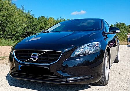 Volvo V40 T2 LINJE YOU! 2. Reifensatz mit Alufelgen