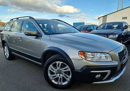Volvo XC 70 XC70 D5 AWD Aut Leder Nav SHZ VirtualTacho 5-Zyl