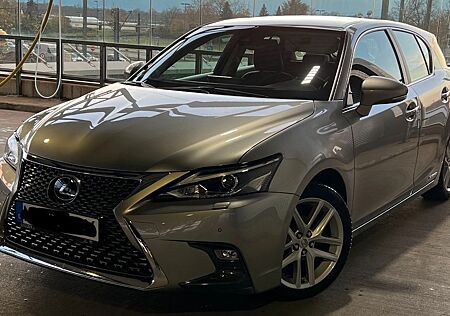 Lexus CT 200h 200h -